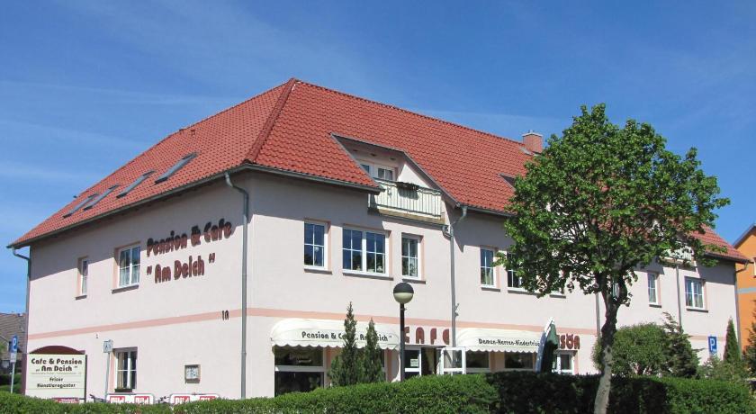 Pension Am Deich Kröslin エクステリア 写真